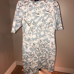 Floral knee-length dress by 1-state.